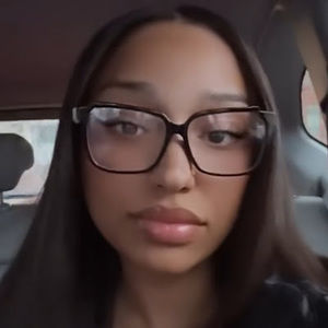 Meet your Posher, Mari